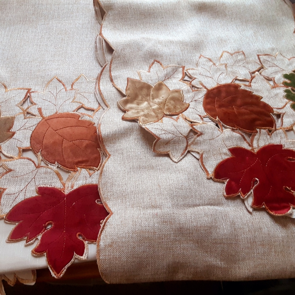 Fall Decoration 2 Velveteen Leaf Table Runners